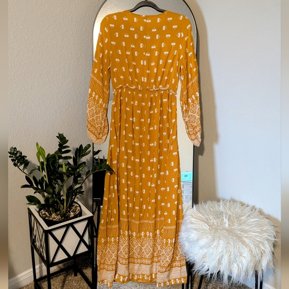 Mustard Maxi Dress - Picture 4 of 4